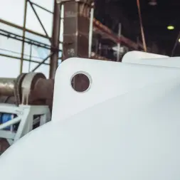 Емкость ЦКТ 5000 л с патрубком 160мм под плотность до 1,2 г/см3 белая в обрешетке